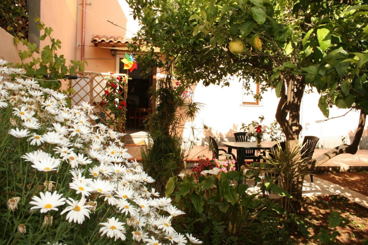 La Casa Dei Nonni Vila Iglesias Exterior foto